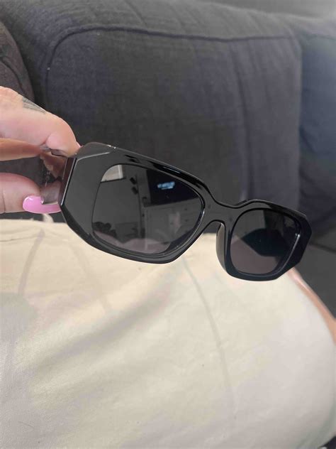 prada sunglasses duoe